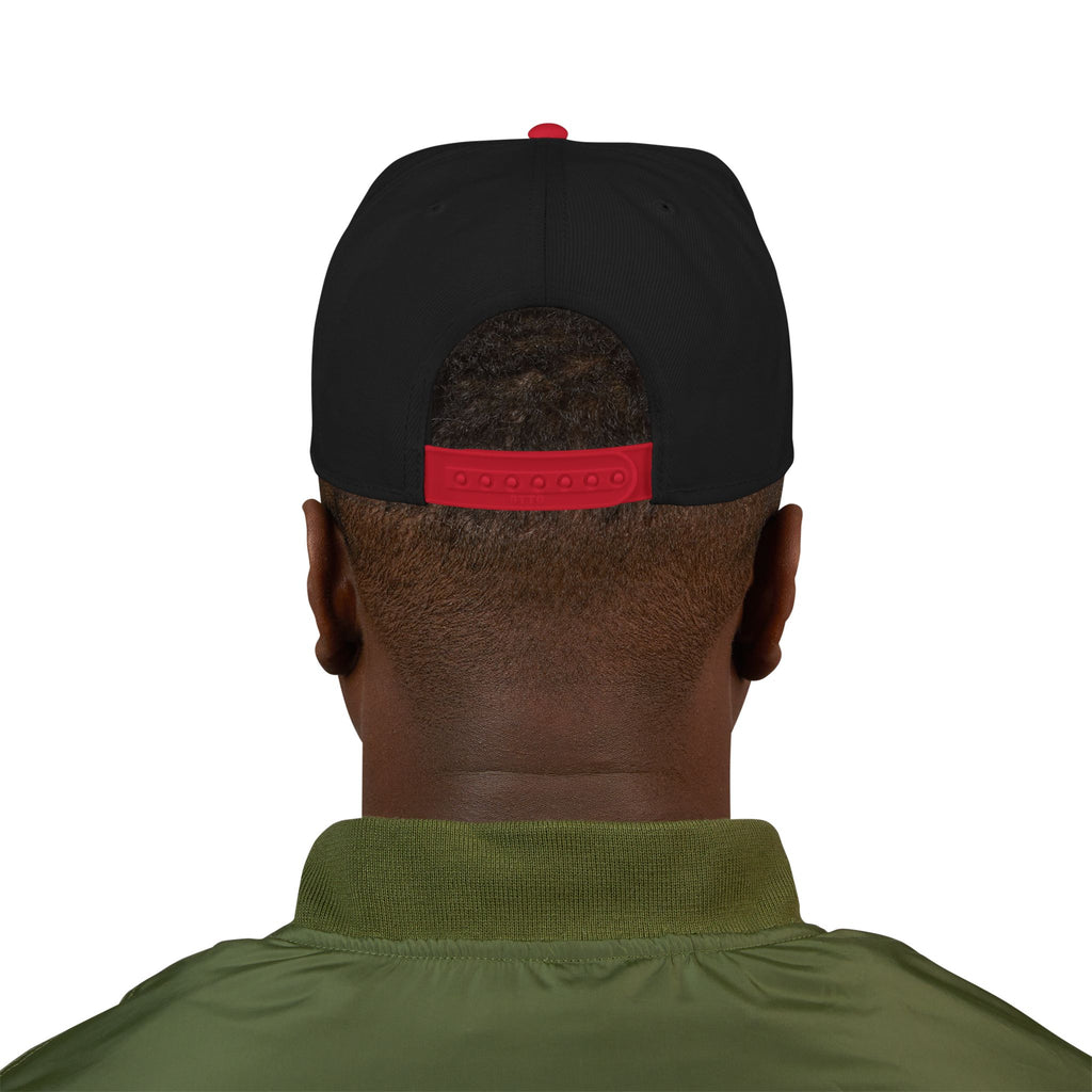 Embroidered Crescent Moon Snapback Hat – Minimal Night Sky Streetwear