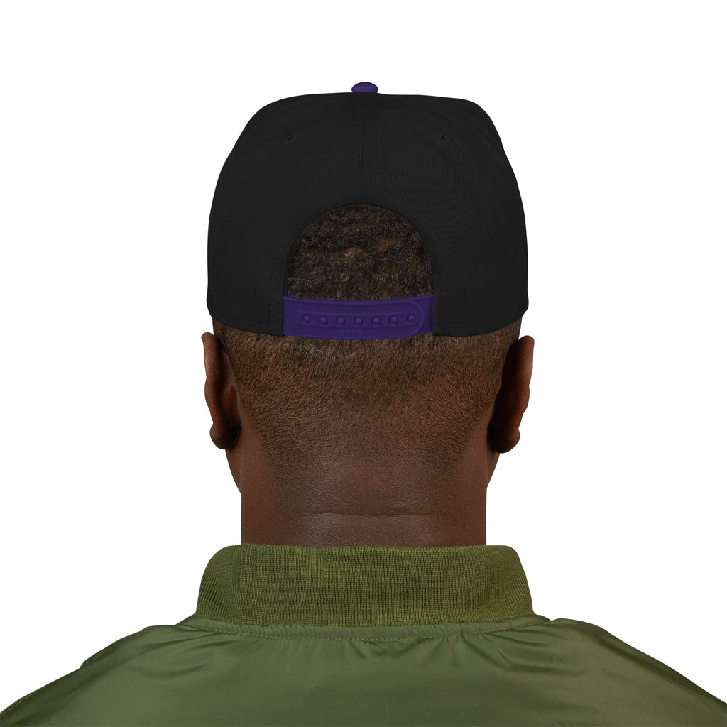 Embroidered Crescent Moon Snapback Hat – Minimal Night Sky Streetwear