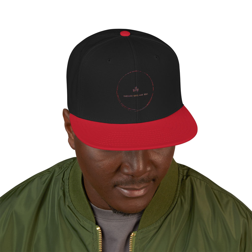 Embroidered Crescent Moon Snapback Hat – Minimal Night Sky Streetwear